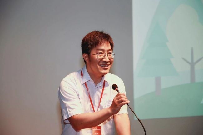罗震东 罗震东