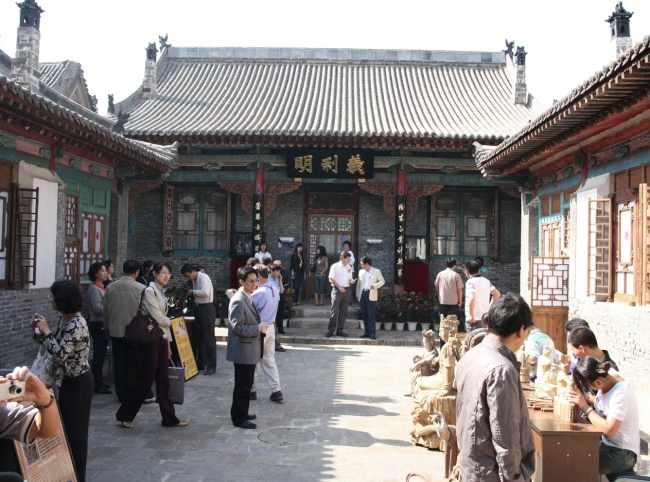 建筑修缮前后对比