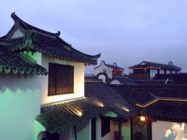 新场夜景
